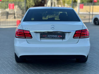 Mercedes E-Class foto 5