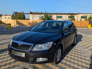 Skoda Octavia foto 1