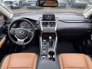 Lexus NX Series foto 8