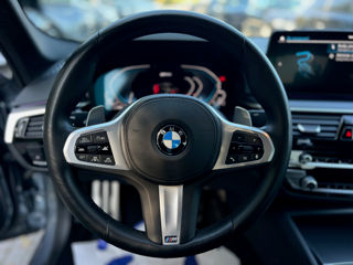 BMW 5 Series foto 10