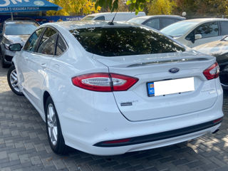 Ford Fusion foto 4