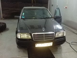 Mercedes C Class foto 6