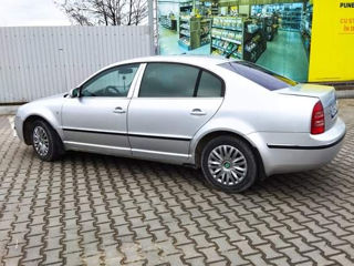 Skoda Superb foto 5