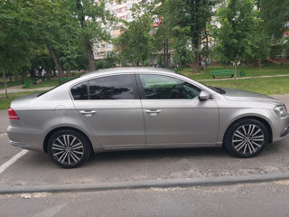 Volkswagen Passat foto 3