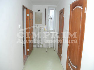 apartament cu 2 odai  - Cimislia foto 4