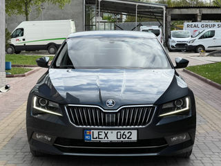 Skoda Superb фото 2