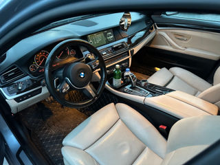 BMW 5 Series foto 8