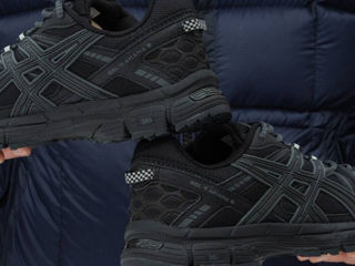 Asics Gel Kahana 8 All Black foto 10