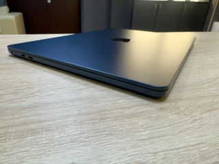 MacBook Air 13.6" 2022 M2 A2681 16GB Ram 256GB SSD Midnight foto 4