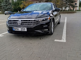 Volkswagen Jetta foto 2