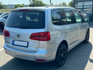 Volkswagen Touran foto 5