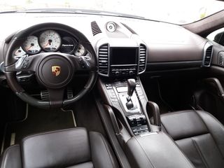 Porsche Cayenne foto 7