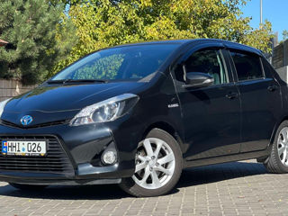 Toyota Yaris foto 1