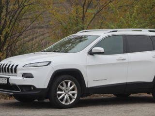 Jeep Cherokee foto 2