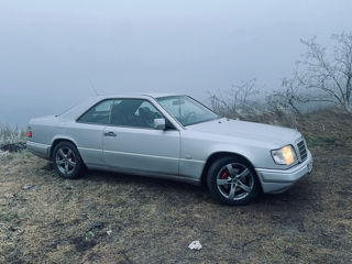 Mercedes Series (W124) foto 8