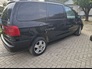 Volkswagen Sharan foto 3