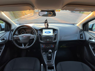 Ford Focus foto 9