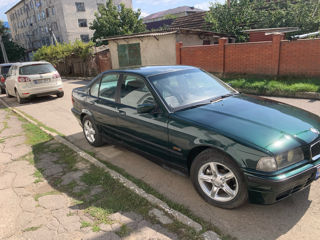 BMW 3 Series foto 2