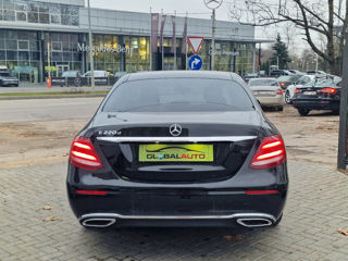 Mercedes E-Class foto 5