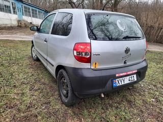 Volkswagen Fox foto 2