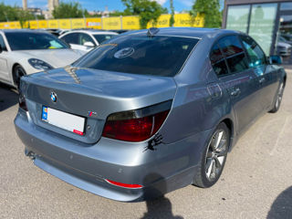 BMW 5 Series foto 5