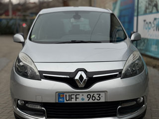 Renault Grand Scenic foto 2