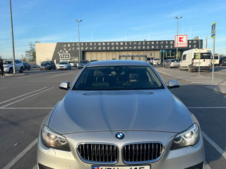 BMW 5 Series foto 2