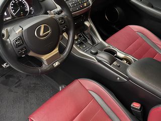 Lexus NX Series foto 8