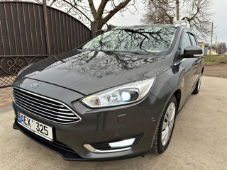 Ford Focus foto 2