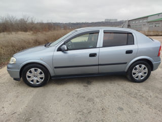 Opel Astra foto 4