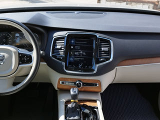 Volvo XC90 foto 2