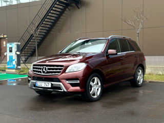 Mercedes M-Class foto 2