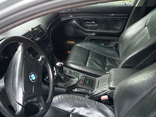 BMW 5 Series foto 6