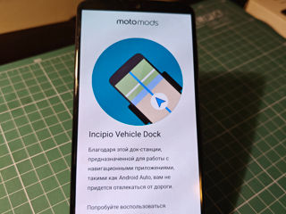 Moto Z4 + Incipio Vehucle Dock foto 3