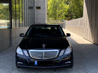 Mercedes E-Class foto 1