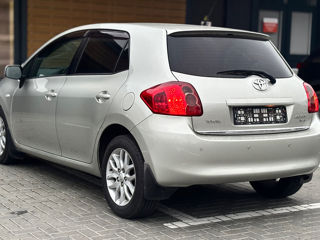 Toyota Auris foto 6