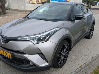 Toyota C-HR foto 10