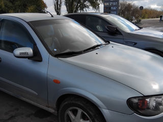 Nissan Almera foto 2