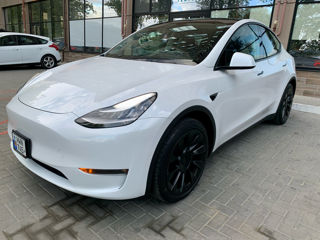 Tesla Model Y foto 4