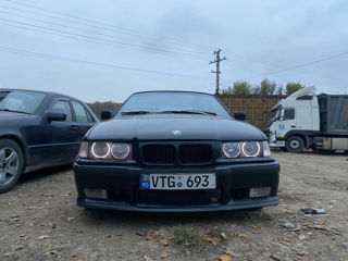 BMW 3 Series foto 5