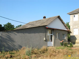Два дома , пл.150м2 и 50м2 на 9 сотках, сел. Фрасинешты, 10 км от г. Ниспорены foto 5