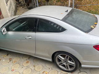 Piese w204 C class coupe foto 4