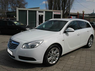 Opel Insignia foto 1