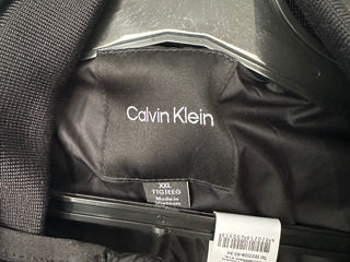 Куртка от Calvin Klein новая foto 8