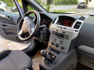 Opel Zafira foto 7