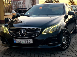 Mercedes E-Class foto 2