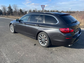 BMW 5 Series foto 3