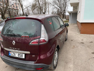 Renault Scenic foto 8