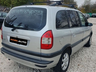 Opel Zafira foto 4