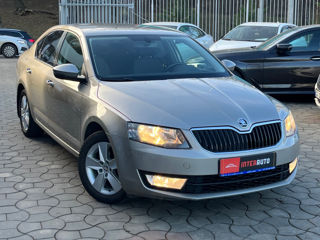 Skoda Octavia foto 3